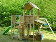 Jednotlivé fotografie dětských hřišť Jungle Gym